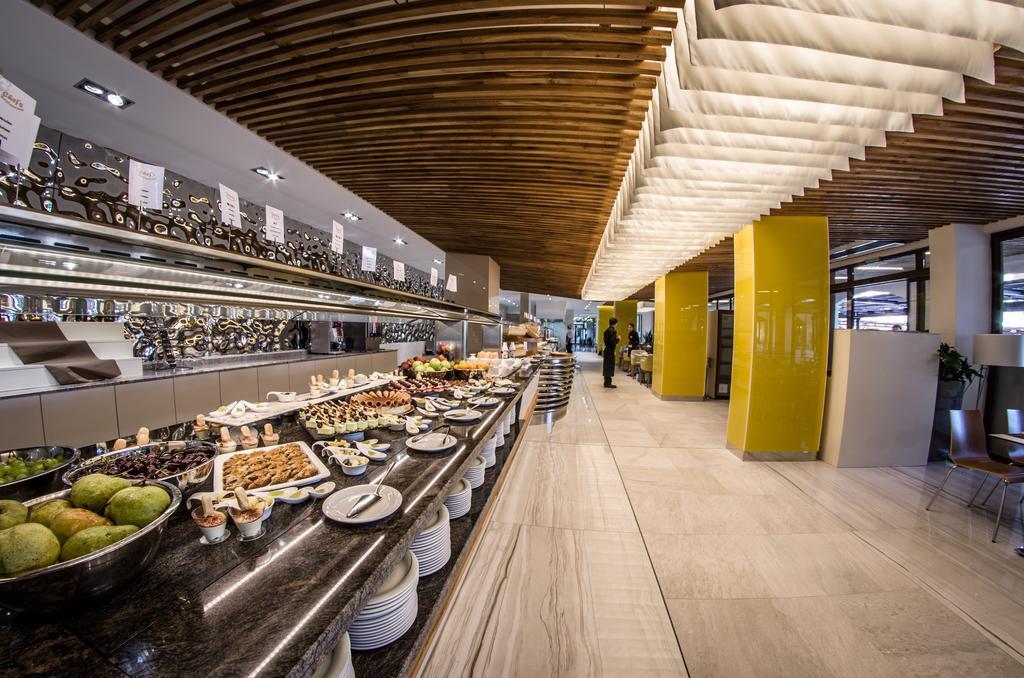 Premier Cuisine - Full Board Resort