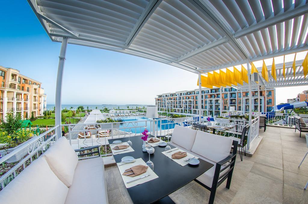 Resort Premier Cuisine - Full Board