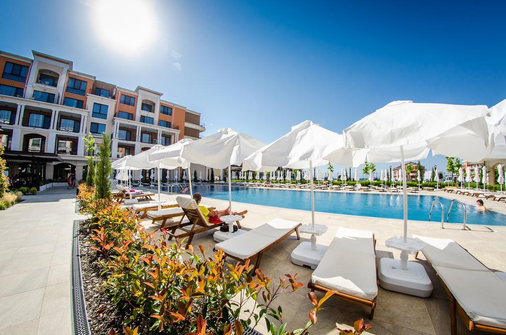 Resort Premier Cuisine - Full Board